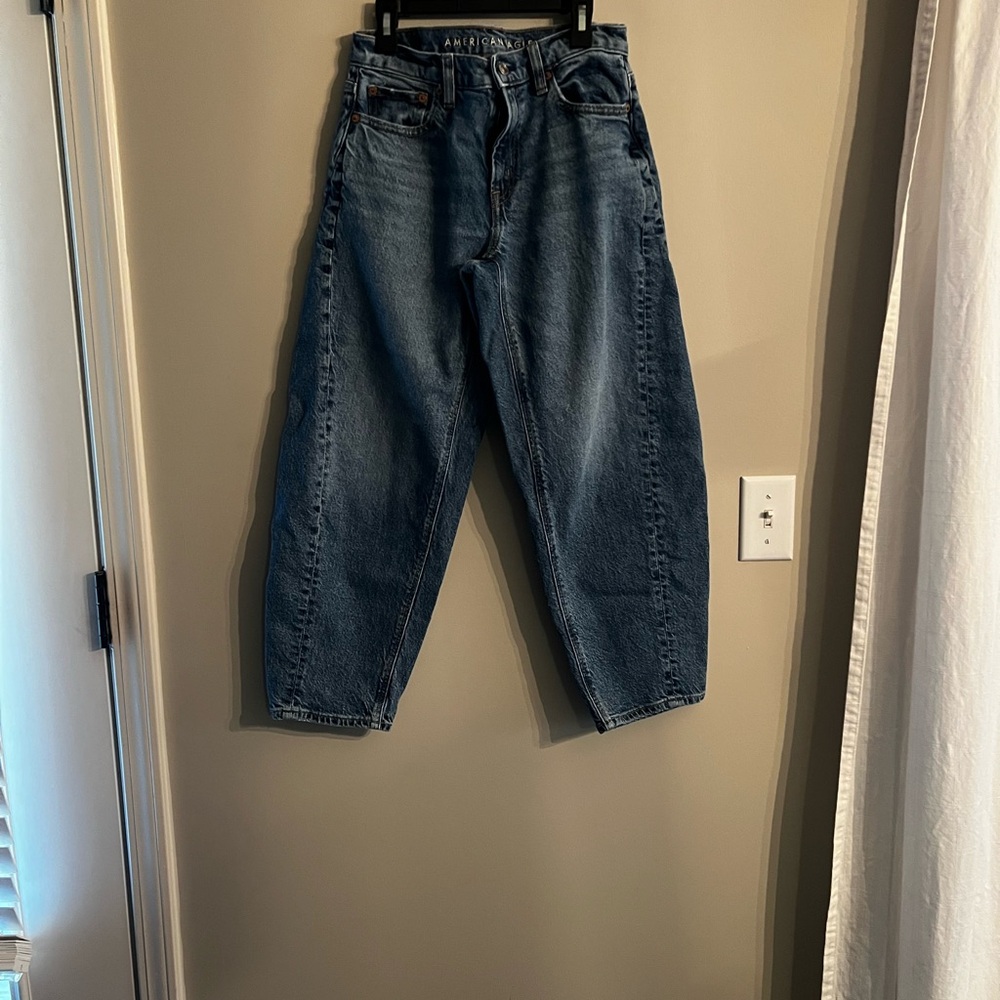 American Eagle Outfitters Light Blue Stretch Jeans